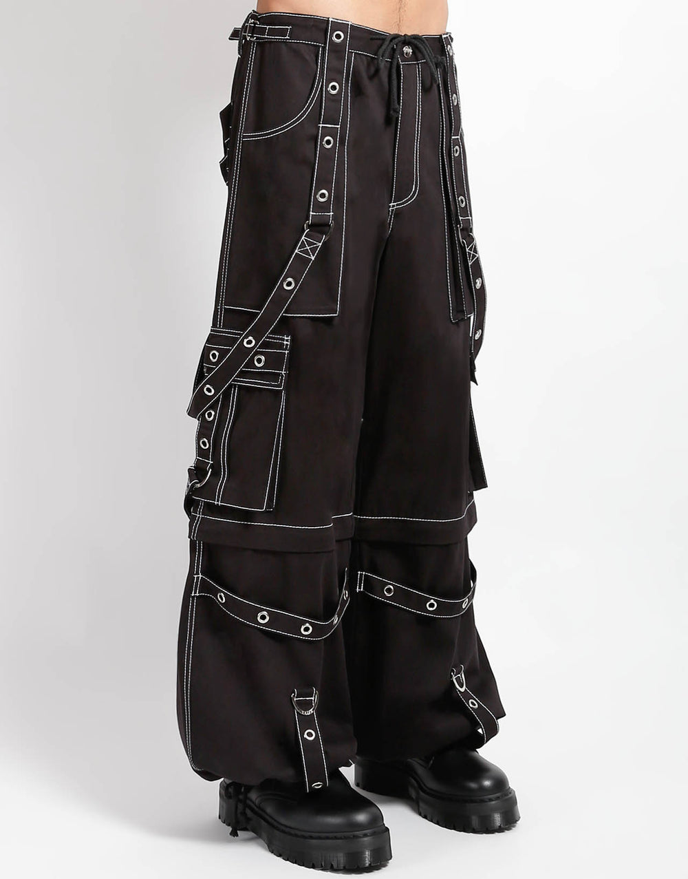 Zip-Off Hose Schwarz – Weiße Nähte, Ketten, Riemen, Unisex mit D-Ringen