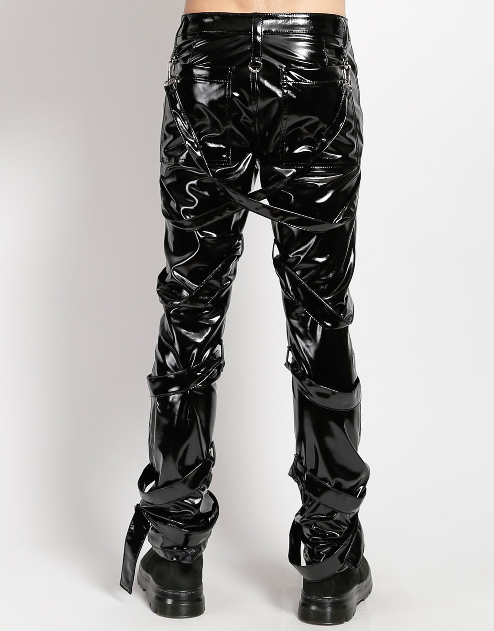 THE HARNESS PANT – PVC Hose Unisex Schwarz mit Trägern & D-Ringen