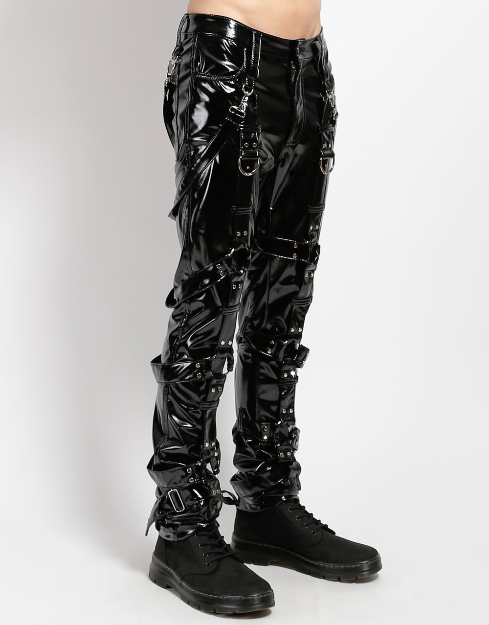 THE HARNESS PANT – PVC Hose Unisex Schwarz mit Trägern & D-Ringen